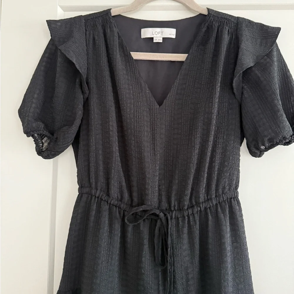 Loft Black tiered textured midi dress size xxsp - Picture 2 of 4